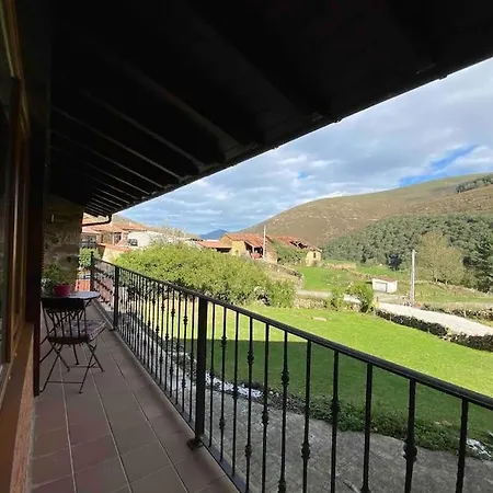 Apartment Rural House El Portalon De Luena *