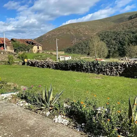 Rural House El Portalon De Luena Apartment *