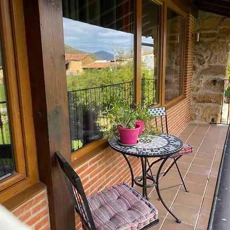 Rural House El Portalon De Luena *
